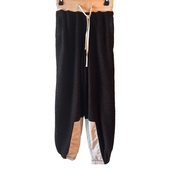 FP Movement Black and White Cuddle Up Joggers NWOT - Picture 4 of 7